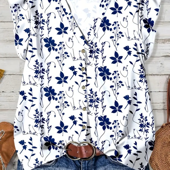 Tops - Navy Floral Button-Down Blouse